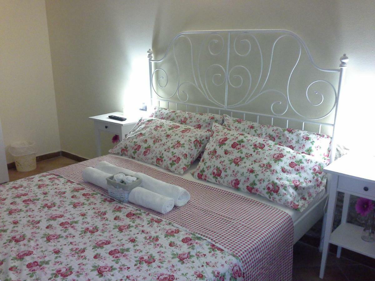 B&B Happiness In The Country 브레셀로 외부 사진